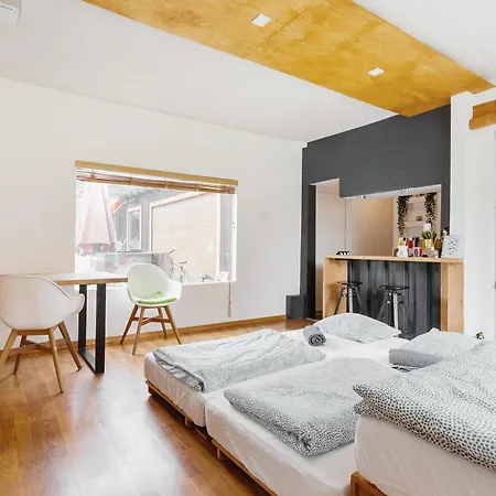 Yuzu House * Bratislava